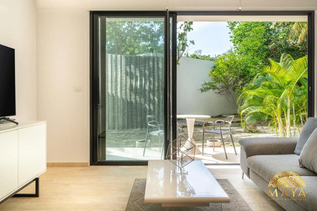 Panoramic 108C Lux 1Br Large Condo In La Veleta Tulum Mexico